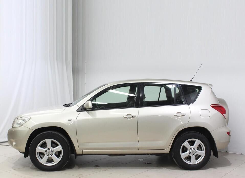 Toyota RAV4 2.0 AT (152 л.с.) 4WD