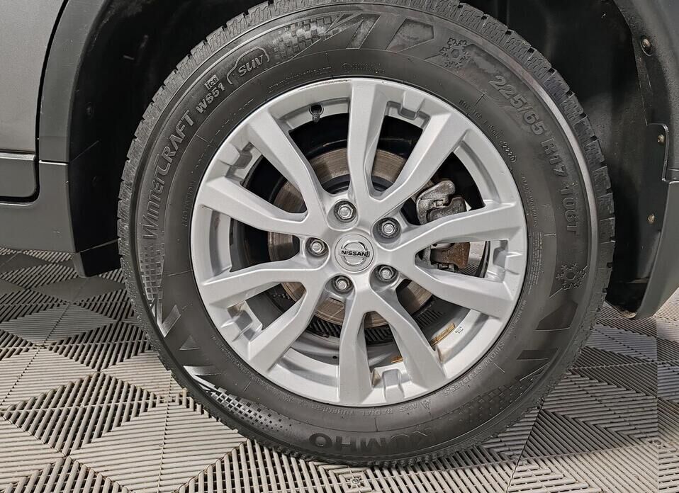 Nissan X-Trail, III Рестайлинг 2.0 CVT (144 л.с.)