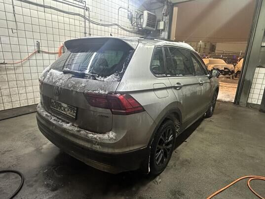 Volkswagen Tiguan, 2019&nbsp;г., 100&nbsp;734&nbsp;км