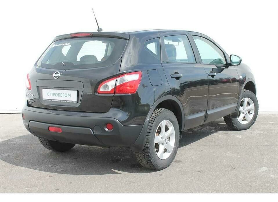 Nissan Qashqai 1.6 MT (114 л.с.)