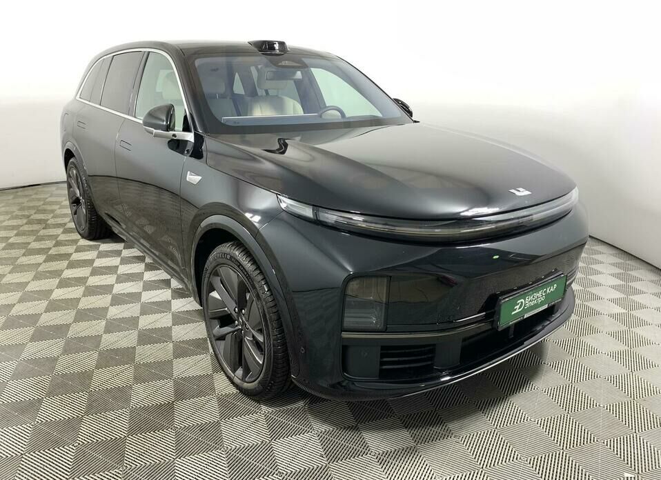 LiXiang L7 52.3 kWh 1.5hyb AT (449 л.с.) 4WD