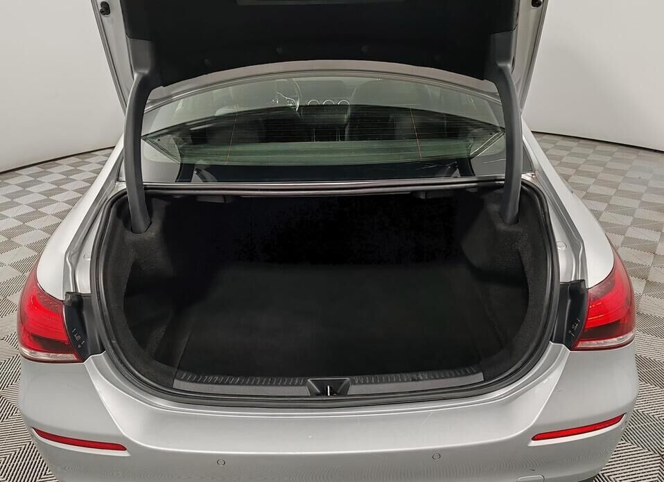 Mercedes-Benz A-Класс, IV (W177) 200 1.3 AMT (150 л.с.)