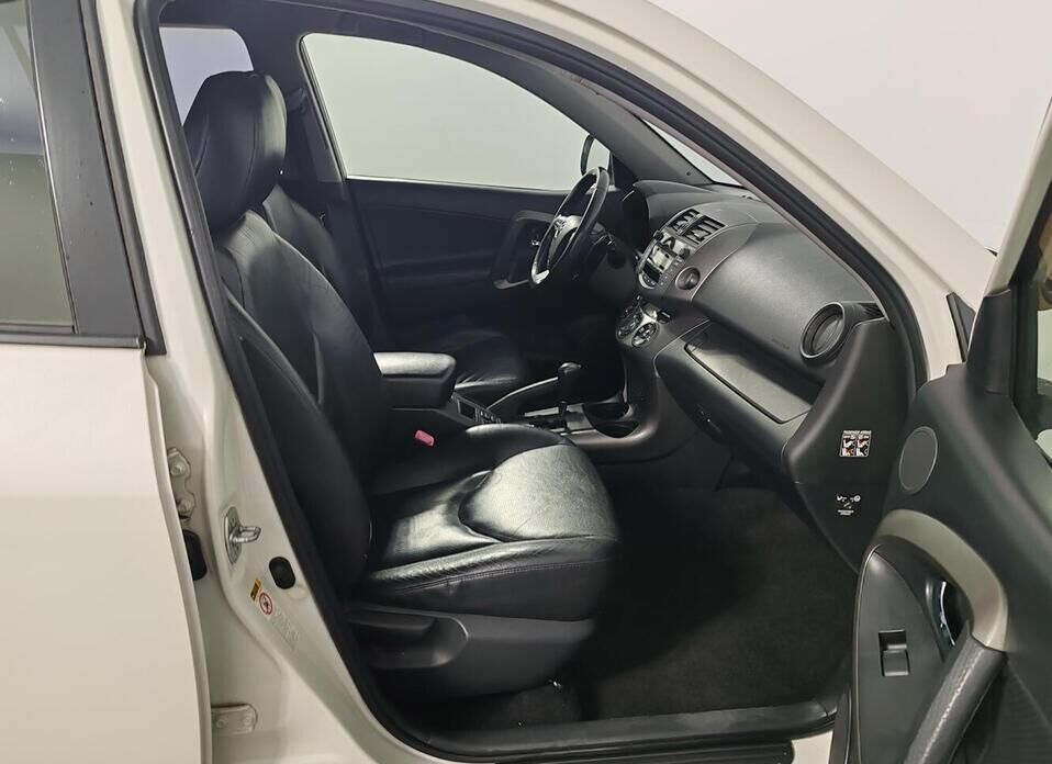 Toyota RAV4, III (XA30) Рестайлинг 2.0 CVT (158 л.с.) 4WD