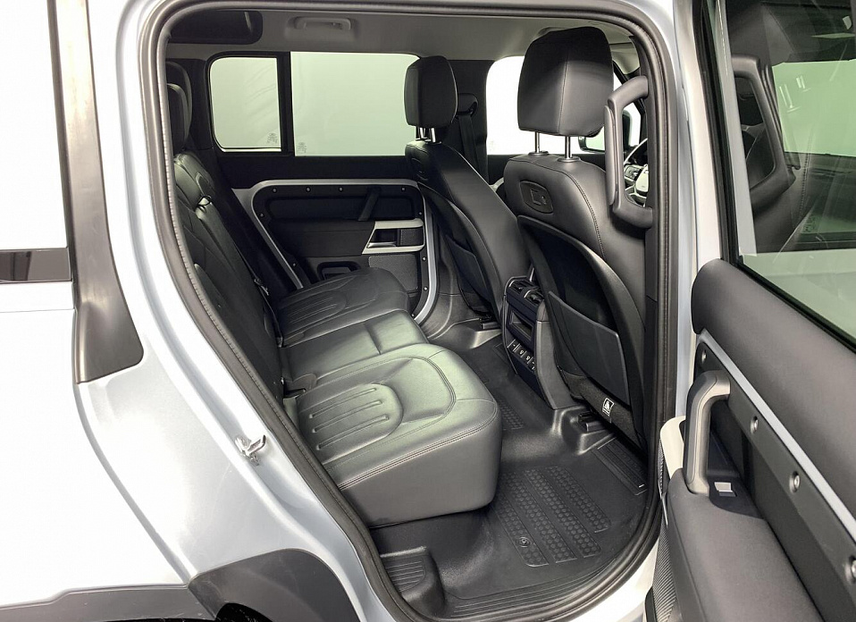 Land Rover Defender, II 110 2.0d AT (200 л.с.) 4WD