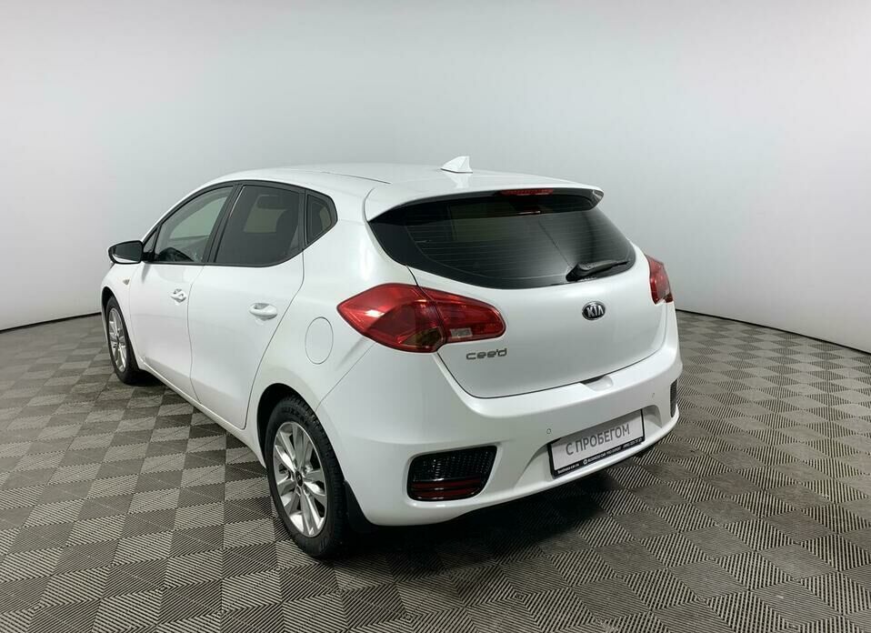 Kia Ceed 1.6 AT (130 л.с.)