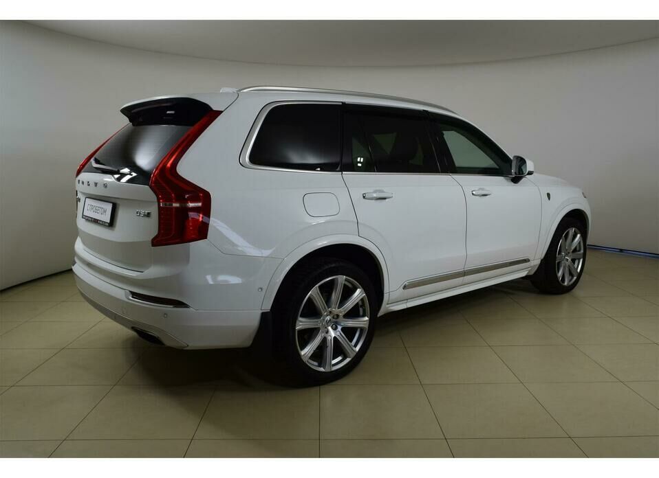 Volvo XC90 2.0d AT (235 л.с.) 4WD