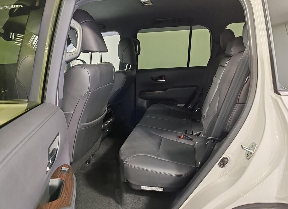 Toyota Land Cruiser, 300 Series 3.5 AT (415 л.с.) 4WD
