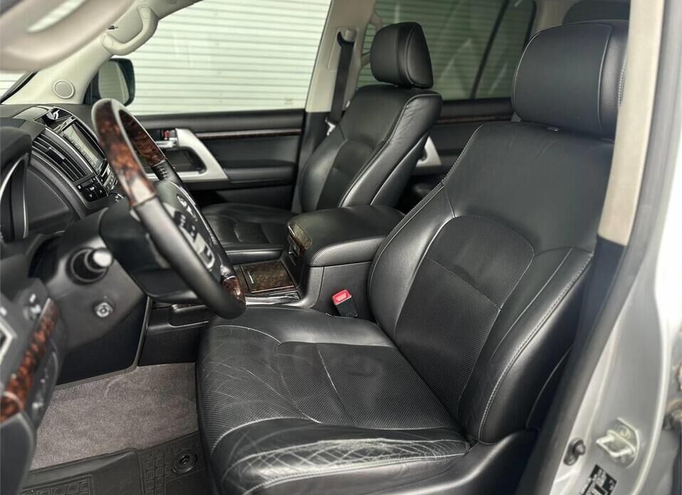 Toyota Land Cruiser 4.6 AT (309 л.с.) 4WD