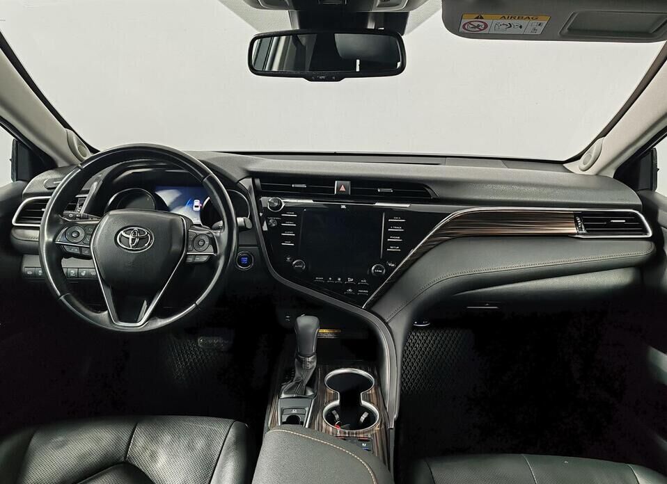 Toyota Camry, VIII (XV70) 3.5 AT (249 л.с.)