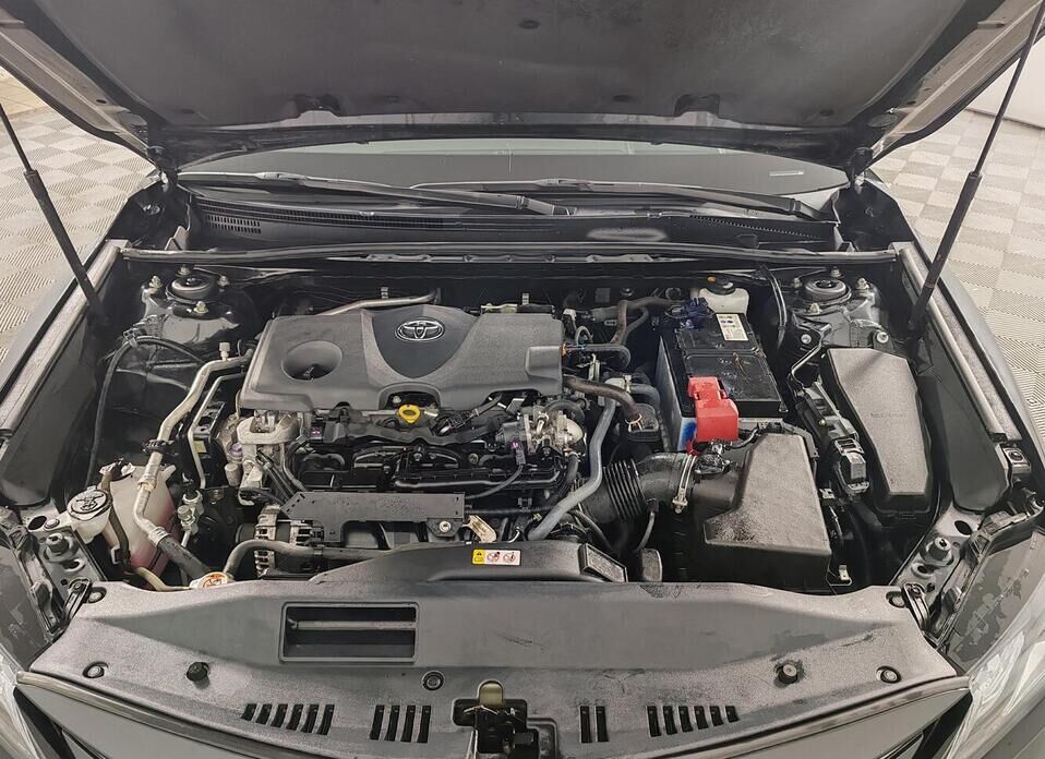 Toyota Camry, VIII (XV70) Рестайлинг 2.5 AT (209 л.с.)