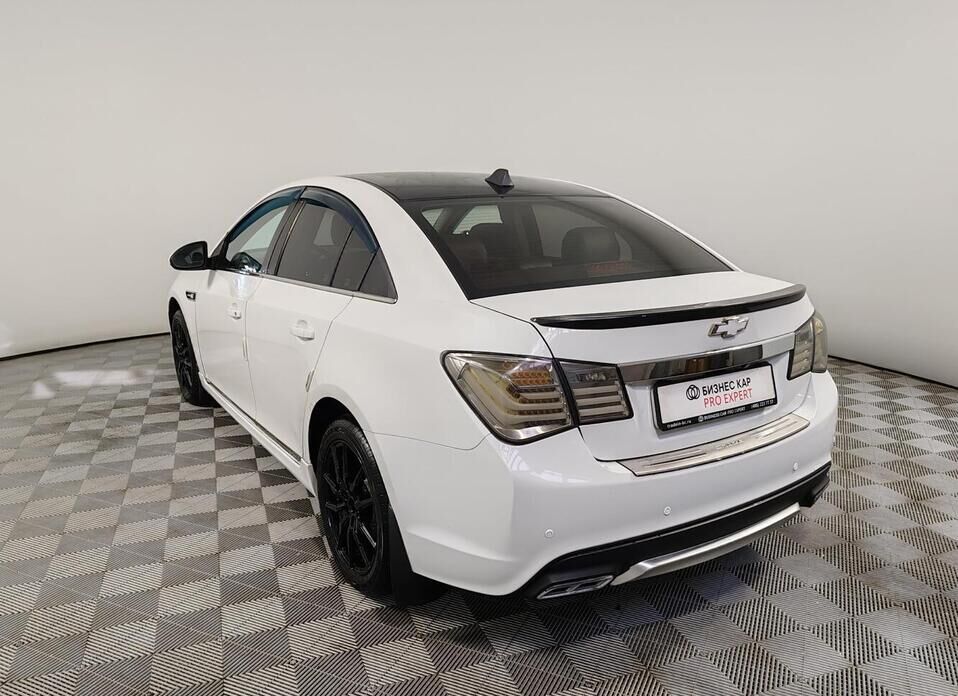 Chevrolet Cruze, I Рестайлинг 1.6 AT (109 л.с.)