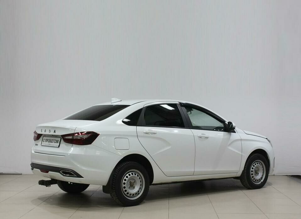 LADA (ВАЗ) Vesta 1.6 MT (90 л.с.)