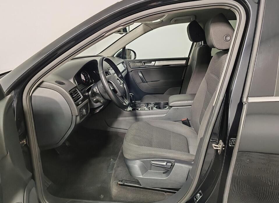 Volkswagen Touareg, II 3.0d AT (204 л.с.) 4WD