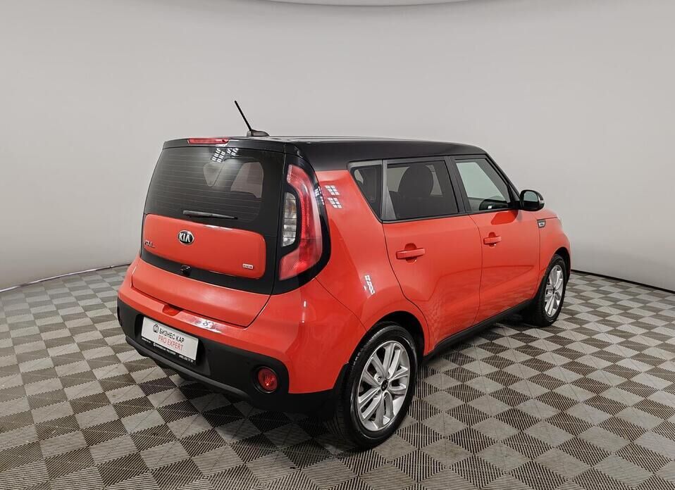 Kia Soul 1.6 AT (132 л.с.)
