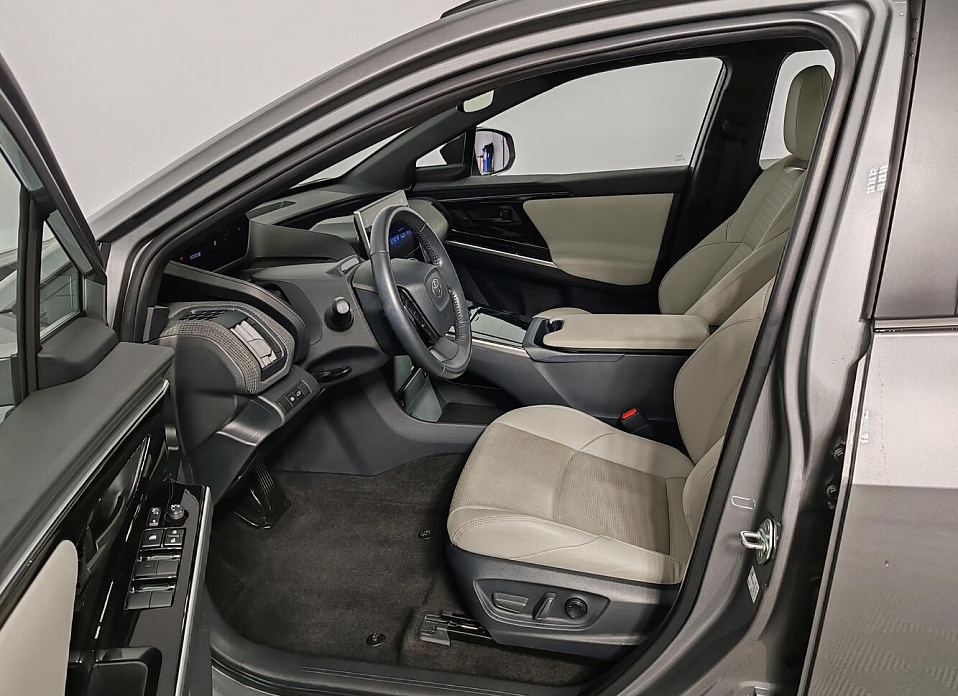 Toyota bZ4X Electro AT (150 кВт)