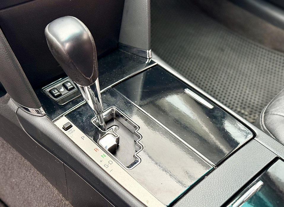 Toyota Camry, VI (XV40) Рестайлинг 3.5 AT (277 л.с.)