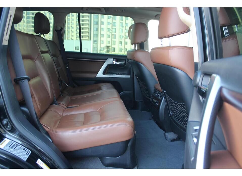 Toyota Land Cruiser, 200 Series Рестайлинг 1 4.5d AT (235 л.с.) 4WD