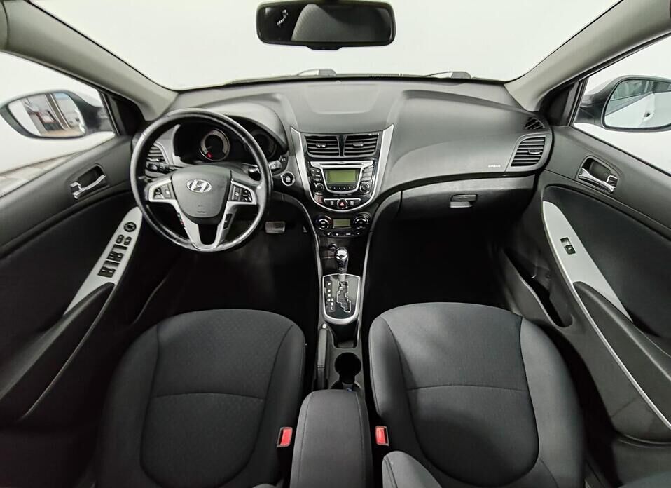 Hyundai Solaris 1.6 AT (123 л.с.)