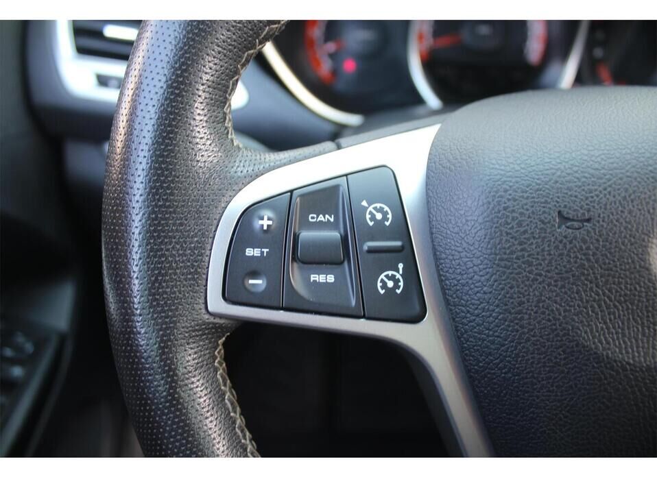 LADA (ВАЗ) Vesta 1.6 CVT (113 л.с.)