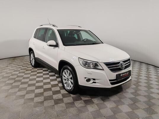 Volkswagen Tiguan, 2011&nbsp;г., 140&nbsp;452&nbsp;км