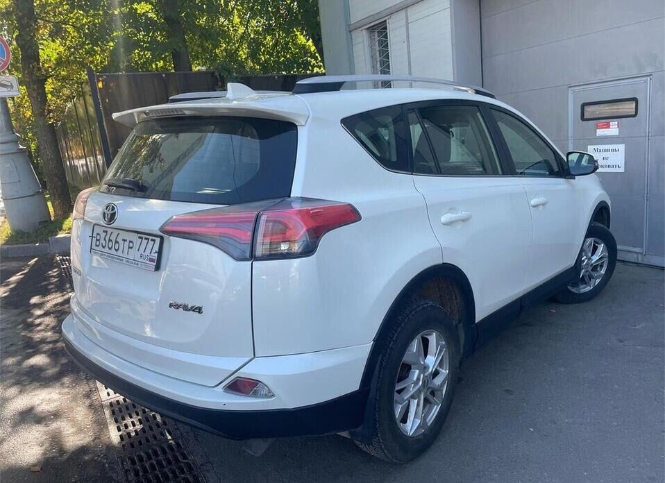 Toyota RAV4 2.0 CVT (146 л.с.)