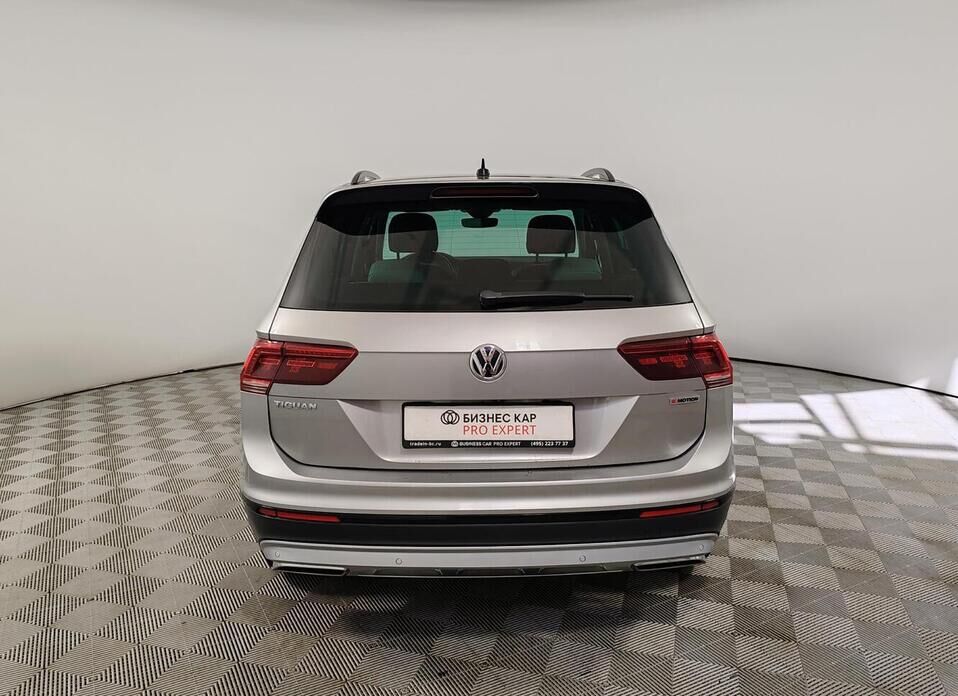 Volkswagen Tiguan, II 2.0 AMT (180 л.с.) 4WD