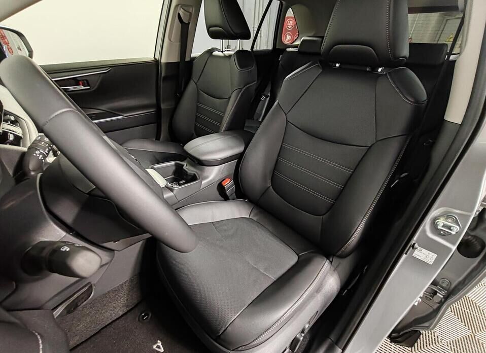 Toyota RAV4, V (XA50) 2.0 CVT (173 л.с.) 4WD