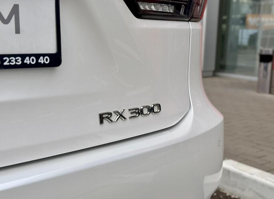Lexus RX, IV Рестайлинг 300 2.0 AT (238 л.с.) 4WD