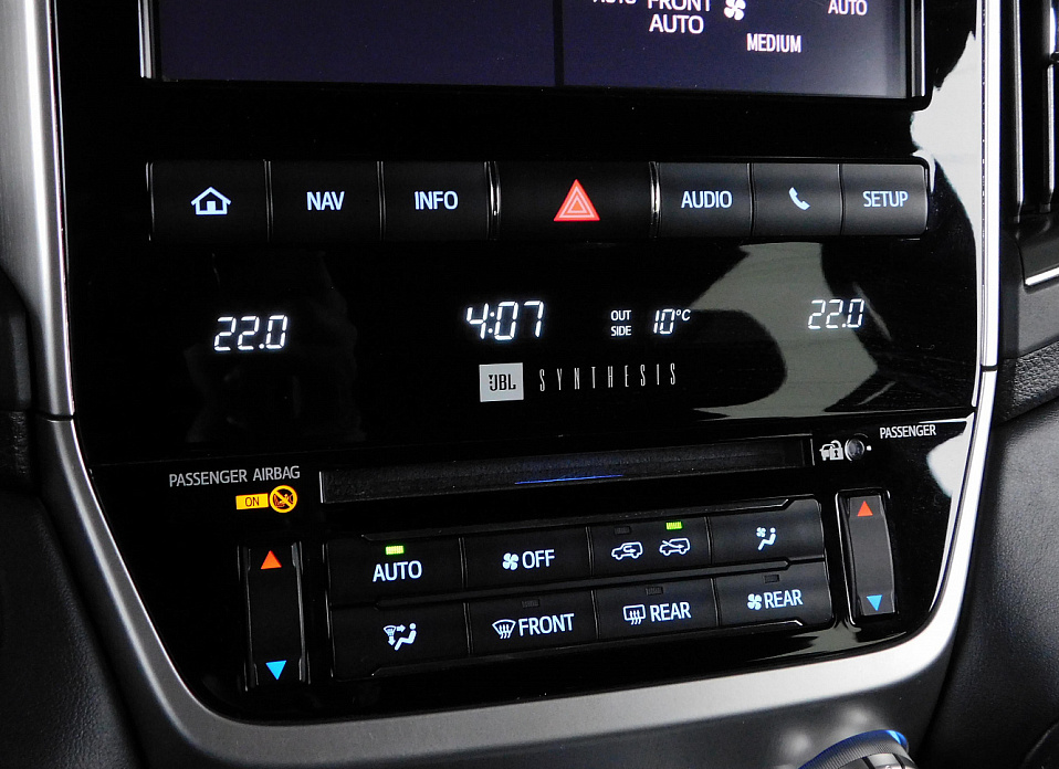 Toyota Land Cruiser, 200 Series Рестайлинг 2 4.6 AT (309 л.с.) 4WD