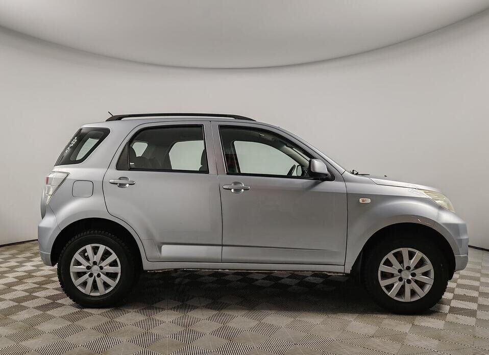 Daihatsu Terios, II Рестайлинг 1.5 MT (105 л.с.) 4WD