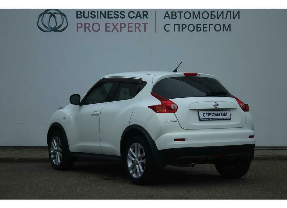 Nissan Juke 1.6 CVT (117 л.с.)