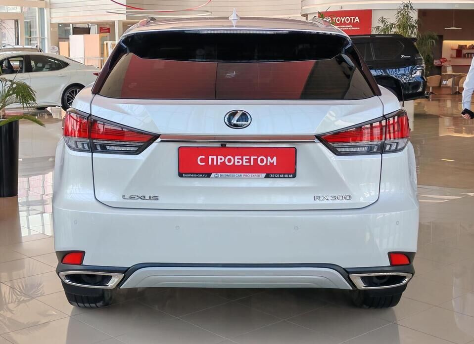 Lexus RX, IV Рестайлинг 300 2.0 AT (238 л.с.) 4WD