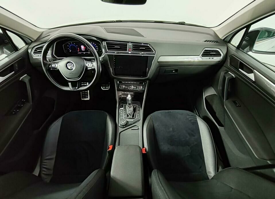 Volkswagen Tiguan 1.4 AMT (150 л.с.) 4WD