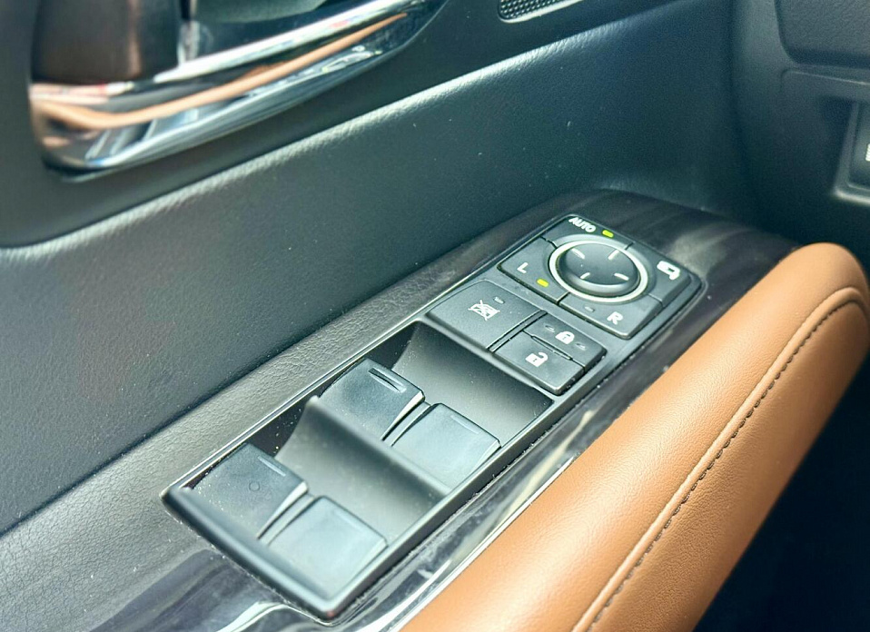 Lexus RX, III Рестайлинг 270 2.7 AT (188 л.с.)