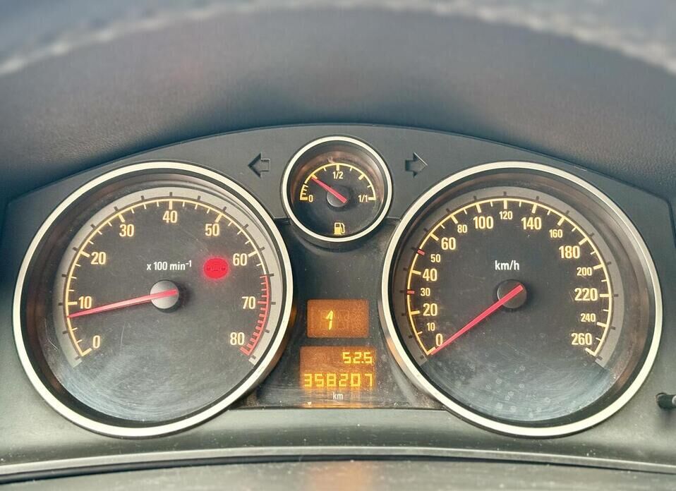 Opel Astra, H Рестайлинг GTC 1.8 AT (140 л.с.)