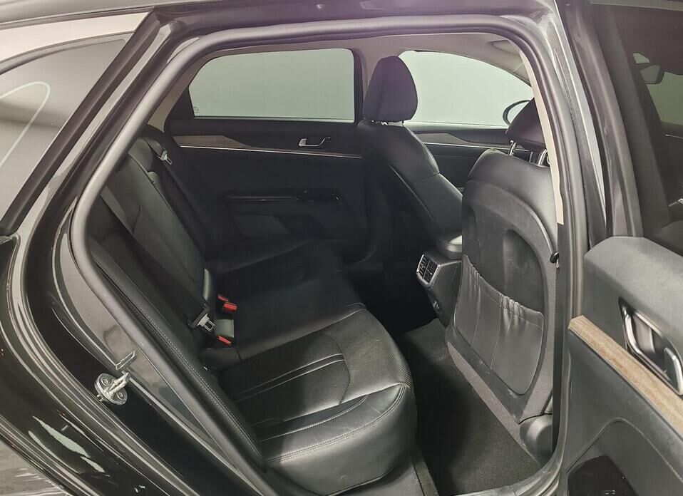 Kia K5, III 2.5 AT (194 л.с.)