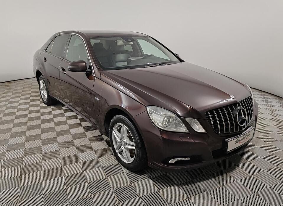 Mercedes-Benz E-Класс 200 7G-Tronic 1.8 AT (184 л.с.)