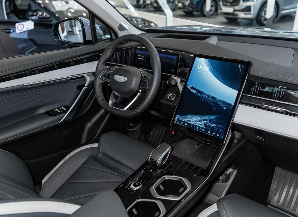 Geely Atlas, II 2.0 AT (200 л.с.) 4WD