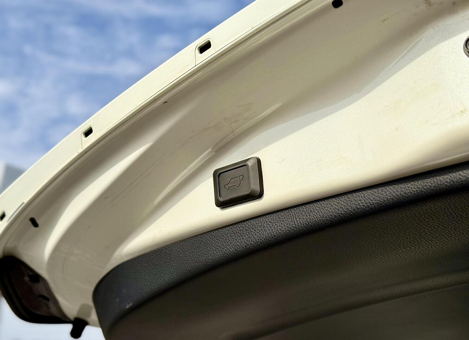 Toyota RAV4, IV (XA40) Рестайлинг 2.0 CVT (146 л.с.) 4WD