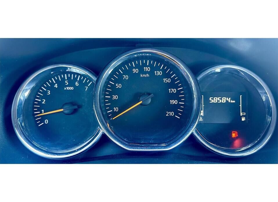 Renault Logan, II Рестайлинг 1.6 MT (82 л.с.)