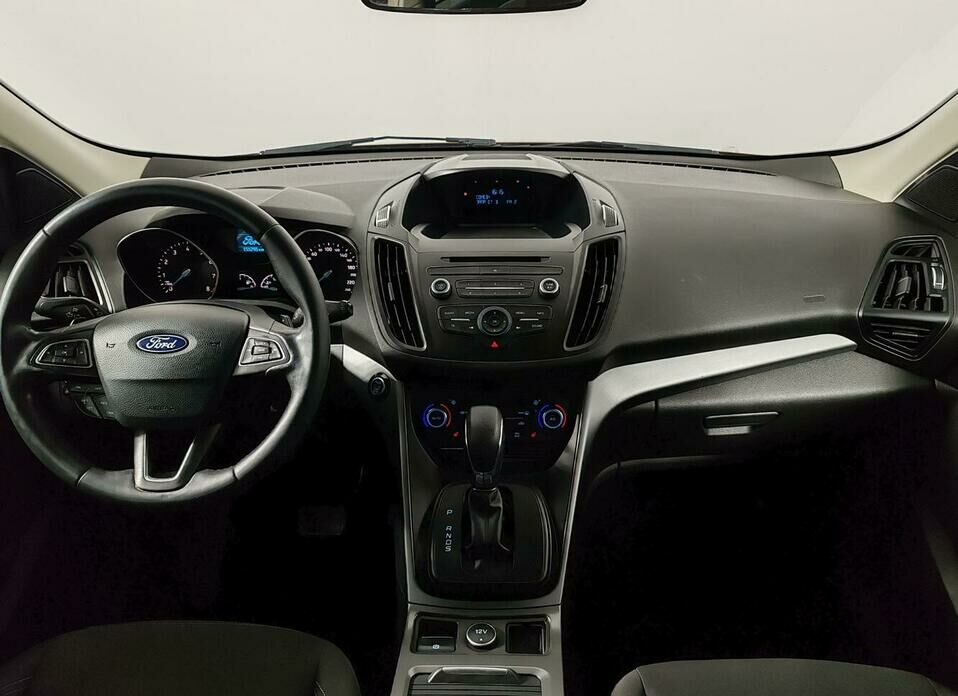 Ford Kuga 2.5 AT (150 л.с.)