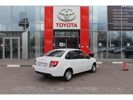 LADA (ВАЗ) Granta, 2020 г., 87 142 км