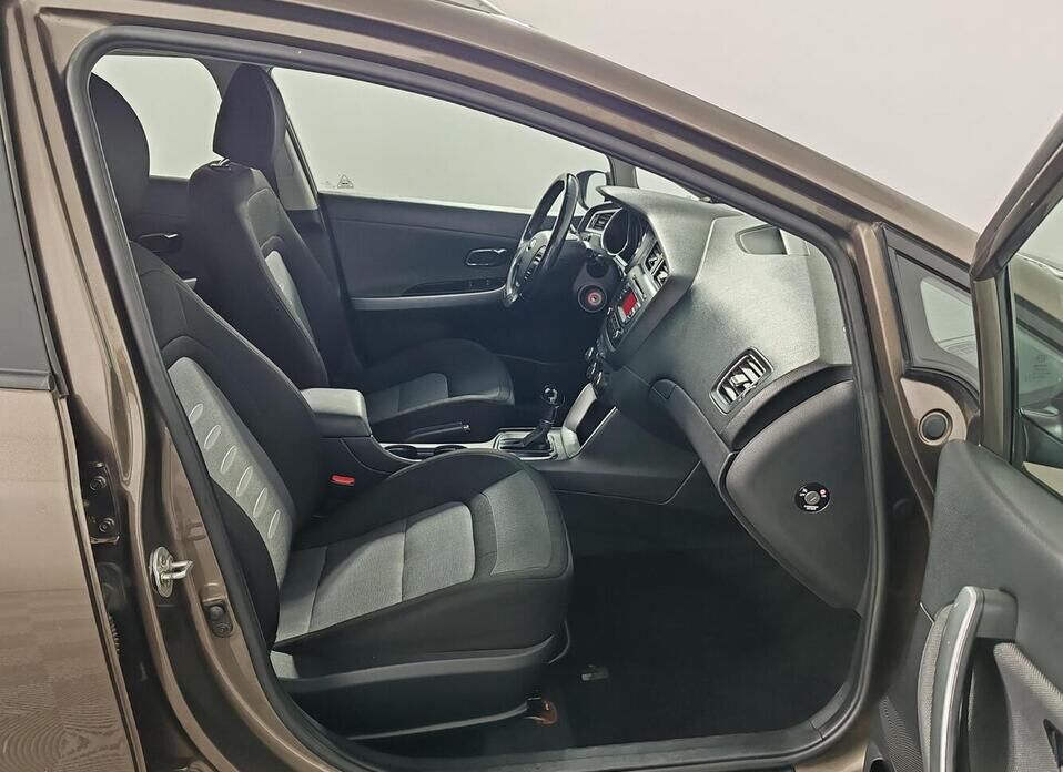 Kia Ceed, II 1.6 AT (129 л.с.)