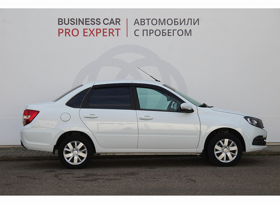 LADA (ВАЗ) Granta, I Рестайлинг 1.6 MT (90 л.с.)