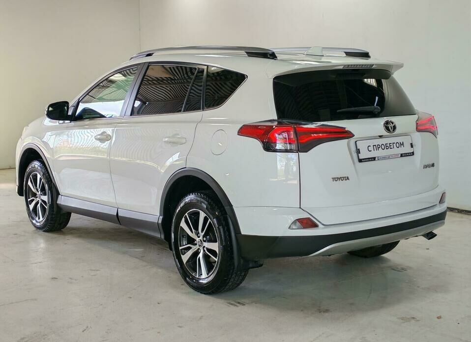 Toyota RAV4 2.0 CVT (146 л.с.)