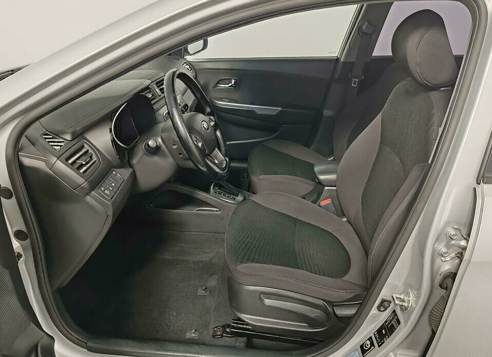 Kia Rio 4-speed 1.6 AT (123 л.с.)