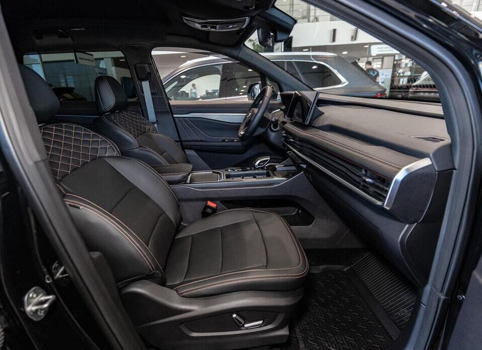 Geely Okavango, I Рестайлинг 2.0 AMT (200 л.с.)