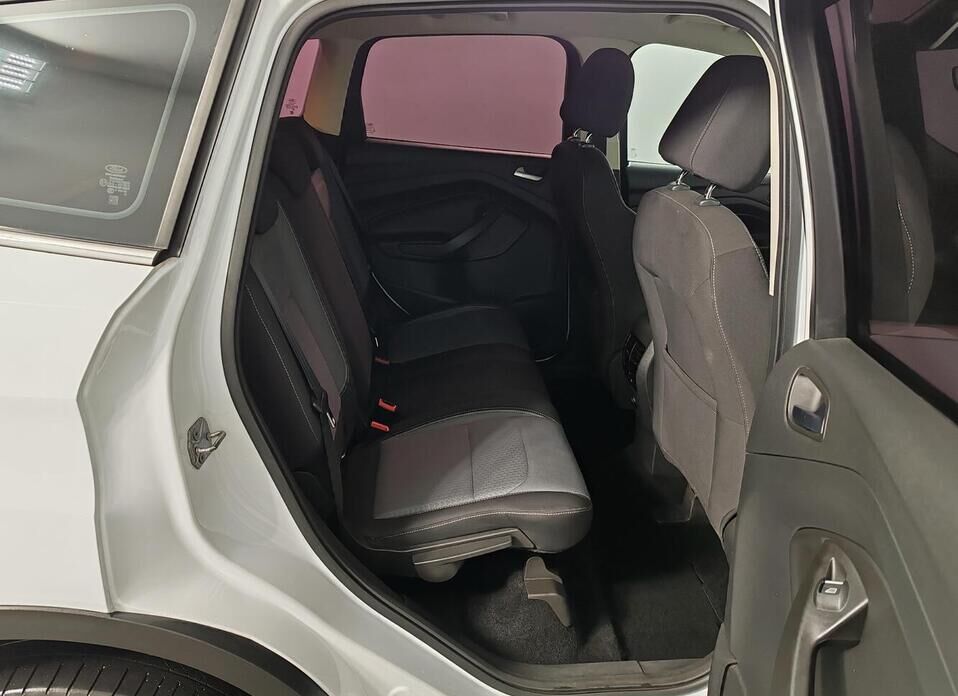 Ford Kuga 2.5 AT (150 л.с.)