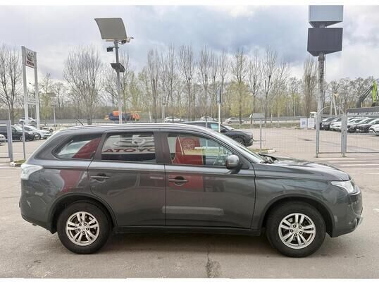 Mitsubishi Outlander, 2014&nbsp;г., 212&nbsp;845&nbsp;км