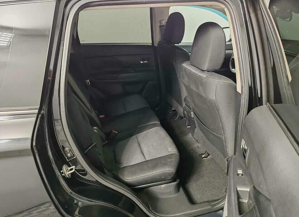 Mitsubishi Outlander 2.0 CVT (146 л.с.) 4WD